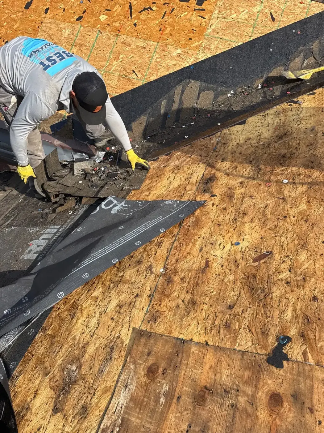 Manufacturer-certified roof installation in Lowell